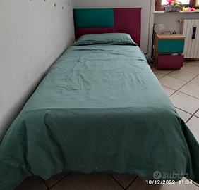 Letto singolo+ comodino