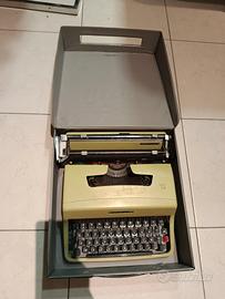 macchina da scrivere Olivetti lettera 32