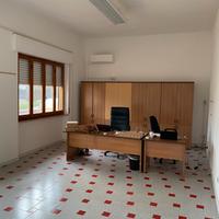 Locale Commerciale 100mq Arborea centro