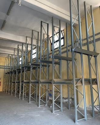 Scaffalature metalliche