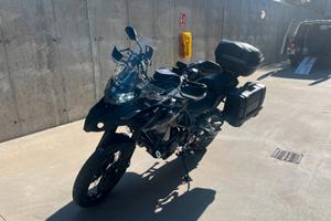 Benelli TRK 502x solo 13.973 km