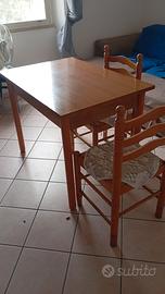 Tavolo da cucina 