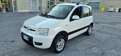 Fiat Panda 4x4 1.3 Multijet 2011 + ELD + gancio