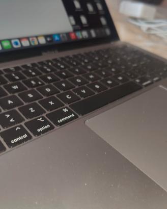 MacBook Air 13 pollici + Windows 10