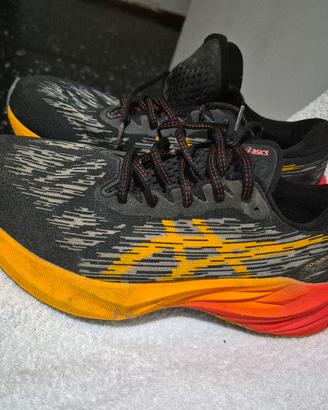 scarpe ASICS
