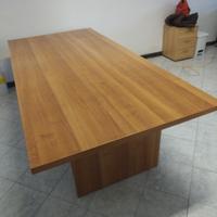 Tavolo riunioni per ufficio