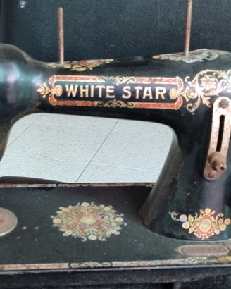 Macchina da cucire vintage della White Star
