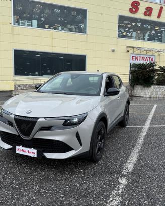 Alfa Romeo Junior 1.2 136 CV Hybrid eDCT6