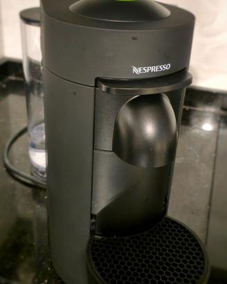 Macchina da Caffè Nespresso Vertuo Nera