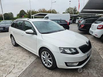SKODA Octavia 2.0 TDI CR DSG Wagon Executive