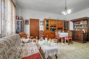 Appartamento di 164 m² con 3 locali e box auto a V
