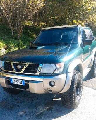 Nissan Patrol gr y 61 