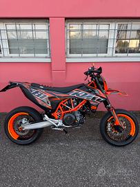 Ktm Smc-R 690