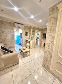 AD. Via foria - ristrutturato con terrazzo