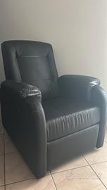 poltrona similpelle allungabile 