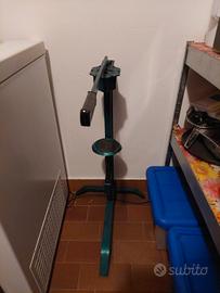tappatrice per tappi sughero 