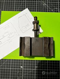 Cartella portautensili tipo B con foro cilindrico