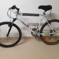Bicicletta Mountain bike Atala 26