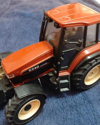 MODELLO TRATTORE FIATAGRI G240 