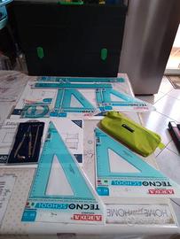 CARTELLINA, COMPASSO/BALA RIGHE E SQUADE 45° E 60°