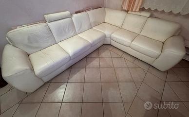 Divano angolare bianco