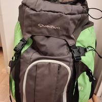 Zaino 40 lt Quechua Forclaz con copripioggia