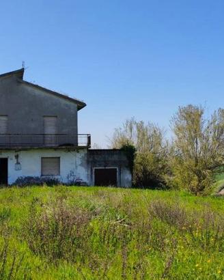 Rustico / Casale di 220 m² a Saludecio
