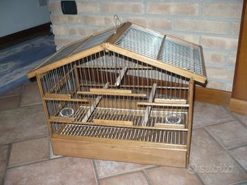 Gabbia artigianale in legno