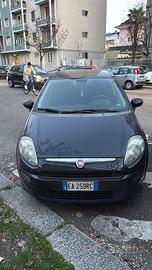 FIAT GRANDE PUNTO GPL/BENZINA A 2700  TRATTABILI