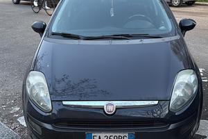 FIAT GRANDE PUNTO GPL/BENZINA A 2700  TRATTABILI