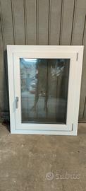 finestra in PVC 