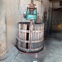Torchio per vino 