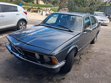 BMW 732i E23