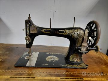 macchina da cucire Singer antica
