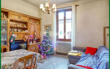 Quadrilocale senza spese box centro paese