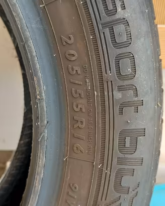 Pneumatico Dunlop 205/55 R16 dot1622