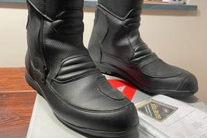 Stivali turing dainese 44 gorotex