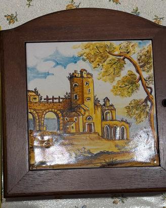 Orologio e portachiavi dipinti a mano