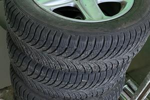 Gomme piu cerchi usati 205 60 R16 M+S  Mini