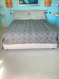 Copriletto/tappeto in lana sarda