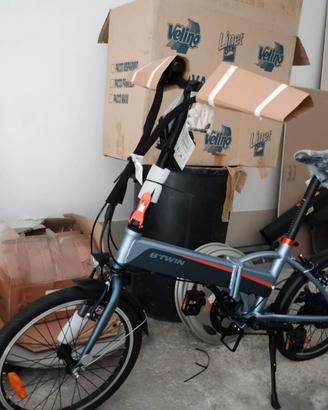 Bici elettrica pieghevole unisex nuova in lega