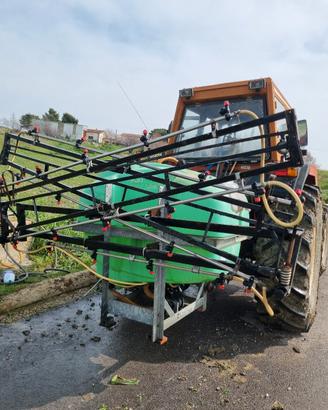 botte diserbante e spandiconcime lely 