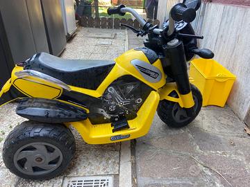 Moto giocattolo