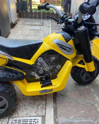 Moto giocattolo