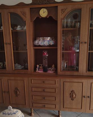 Credenza/sideboard