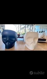 Coppia di gufram jolly bianca e nera