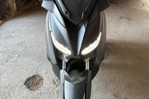 Yamaha XMax 300