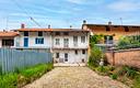 monteu-da-po-casa-con-cortile-travata-due-box-au
