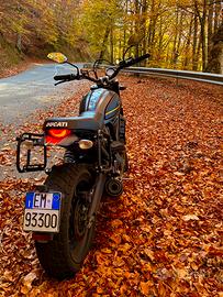 Ducati scrambler 800