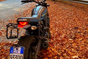 Ducati scrambler 800